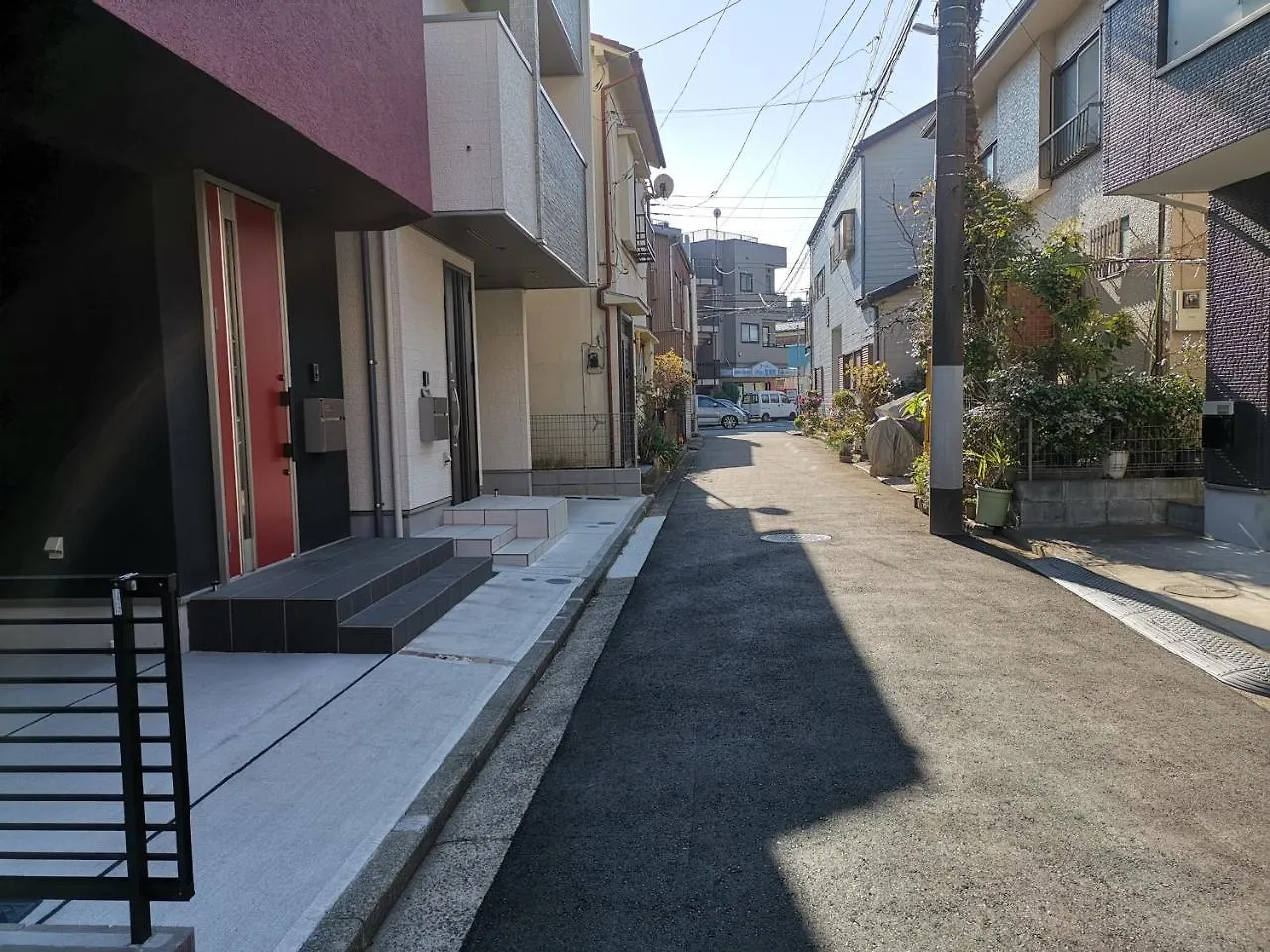 Red & Black House Yokohama Tennocho Yokohama (Kanagawa)